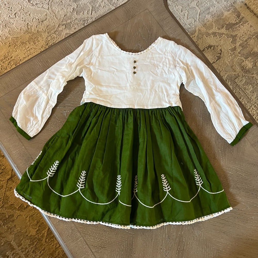 Charming White and Green Kids Dress, well dressed wolf, size 5